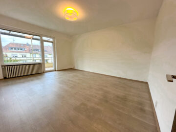 New Living in Rüttenscheid mit EBK - Wohnzimmer
