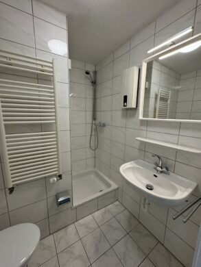 Exklusives 1-Zimmer-Wohnparadies in Essen-Stadtwald - Badezimmer