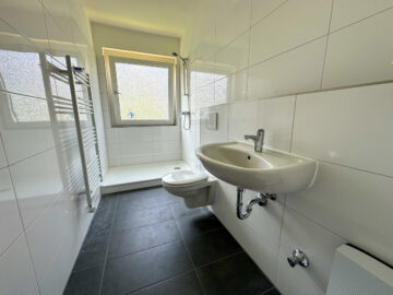 New Beginning in DU-Großenbaum - Badezimmer