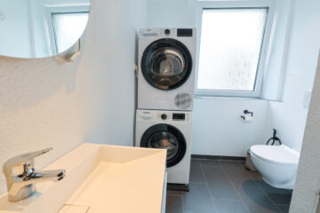 RÜ-LIVING: Ihr 2-Zimmer-Traum in Essens Hotspot - Badezimmer